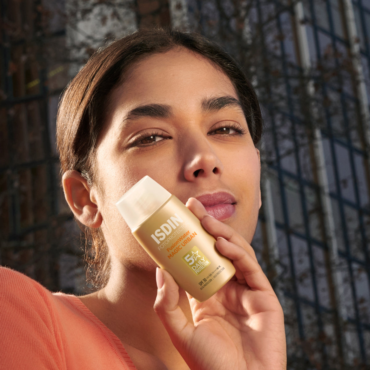 ISDIN FOTOPROTECTOR FUSION WATER MAGIC URBAN Crème Solaire SPF30 - 50ml