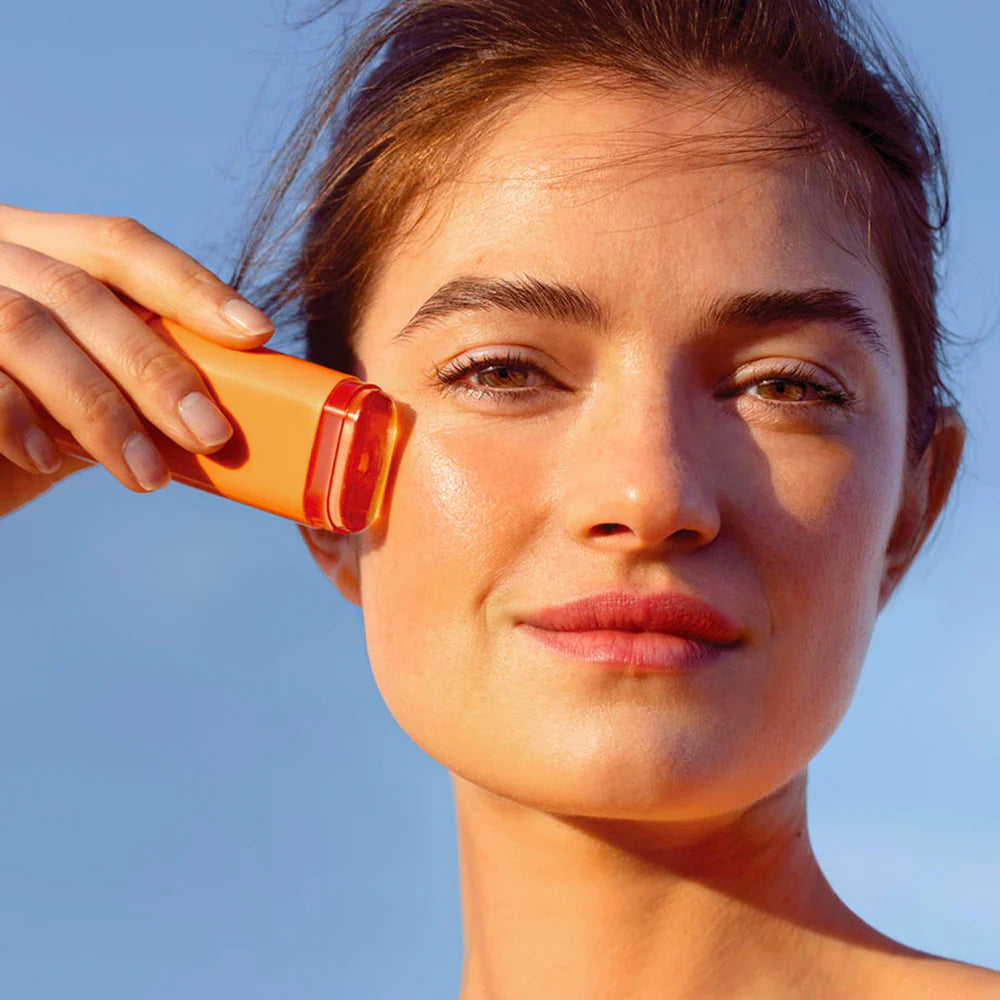 KRÈME STICK SOLAIRE INVISIBLE SPF50+ - 19g
